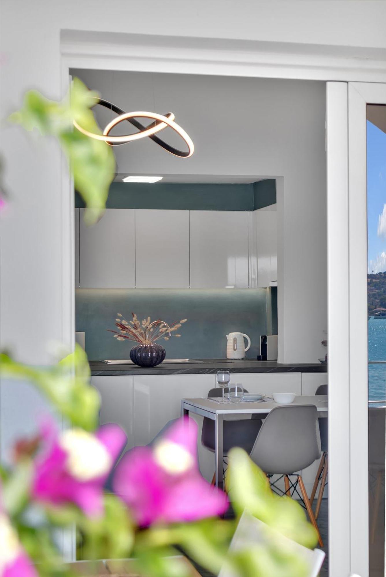 Kavouraki Apartment & Studio Porto Heli Exterior photo