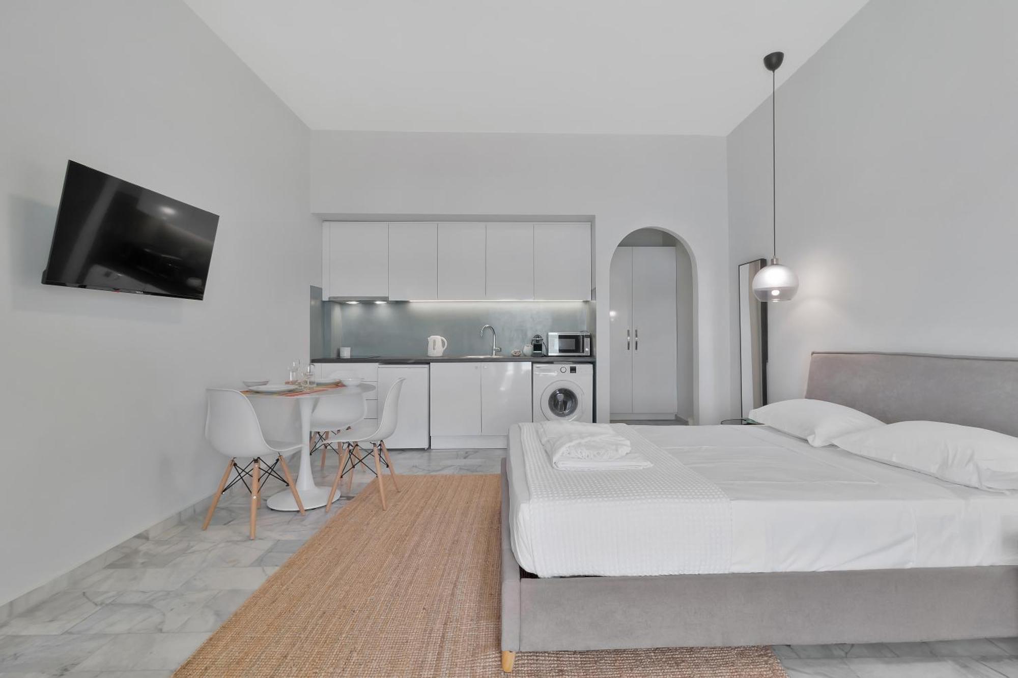 Kavouraki Apartment & Studio Porto Heli Exterior photo