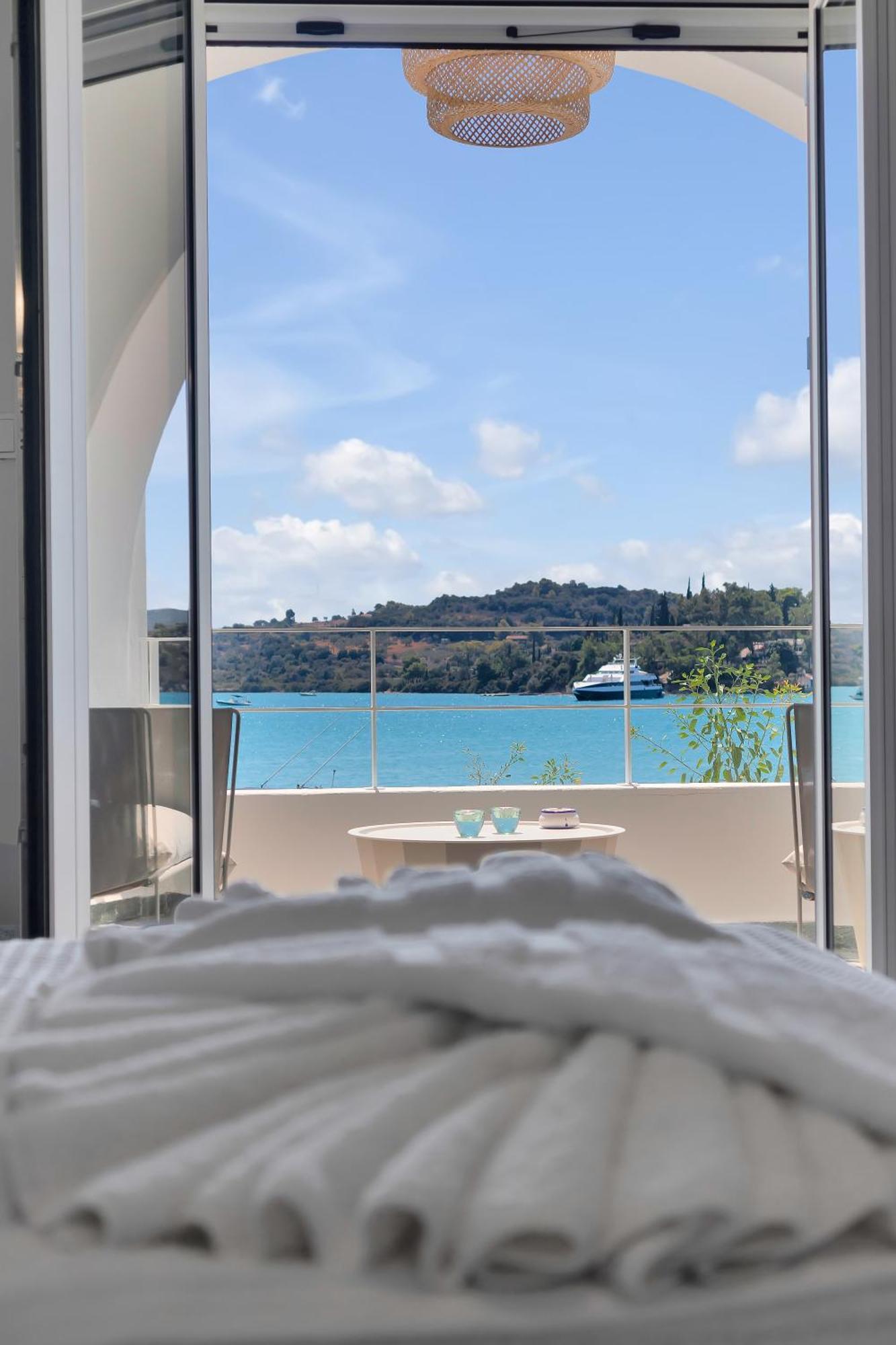 Kavouraki Apartment & Studio Porto Heli Exterior photo