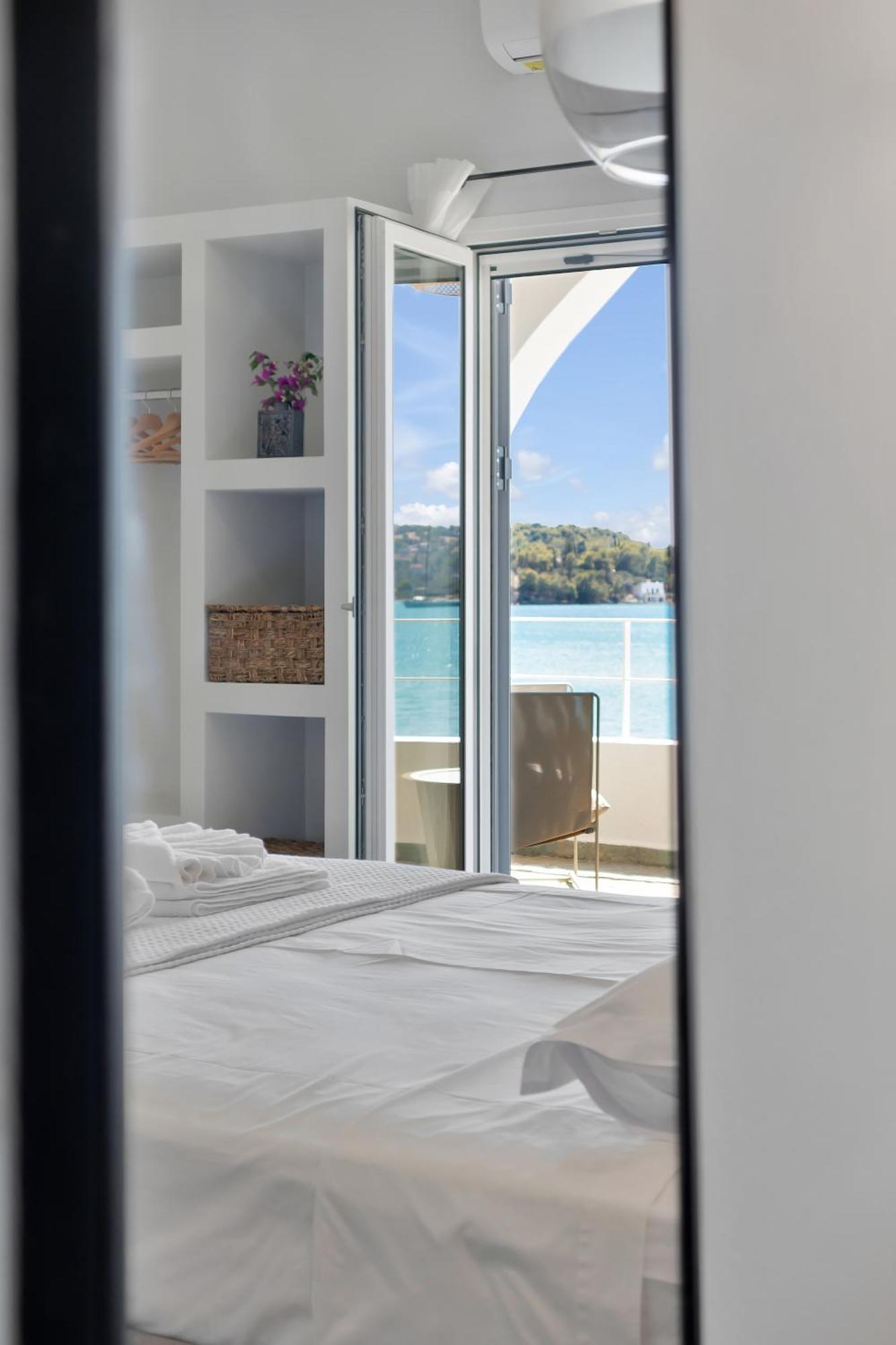 Kavouraki Apartment & Studio Porto Heli Exterior photo